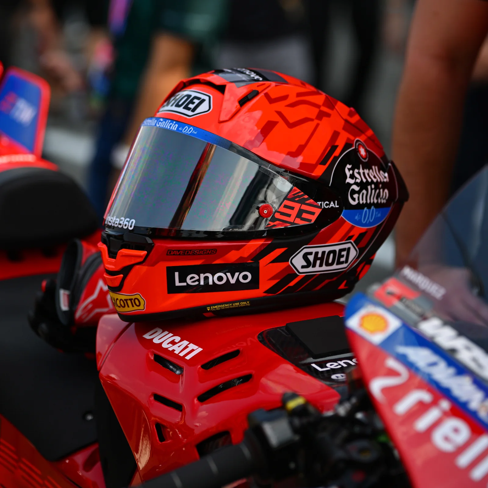 SHOEI X-Fifteen kaciga na MotoGP motociklu