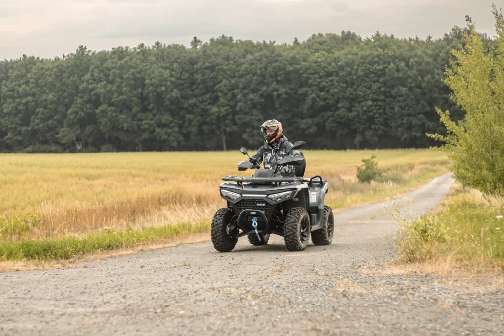 Landforce 550L EPS - službena fotografija 8